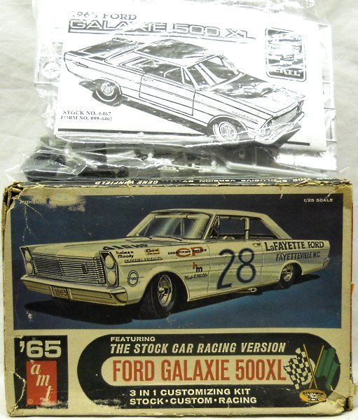 AMT 1/25 1965 Ford Galaxie 500 XL 2-Door Hardtop - 2 Kits Original Issue and Later Issue, 6125-200 plastic model kit